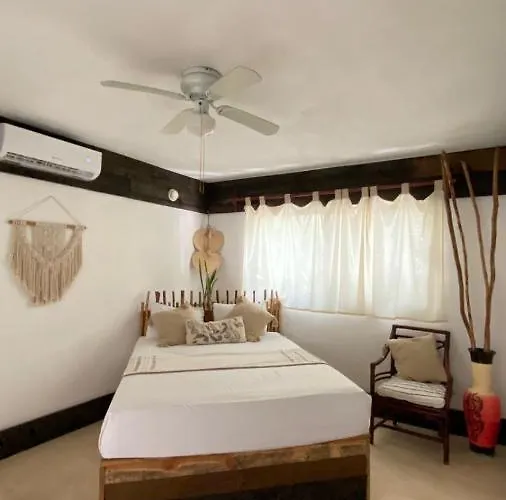 Icastico Hotel *